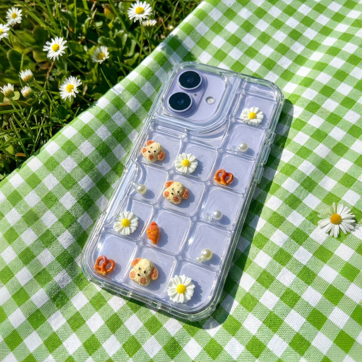 Little Pretzel Run – Charm Set